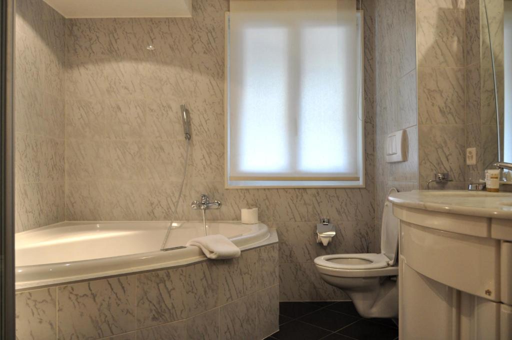 Hotel De La Paix 尚佩里 客房 照片