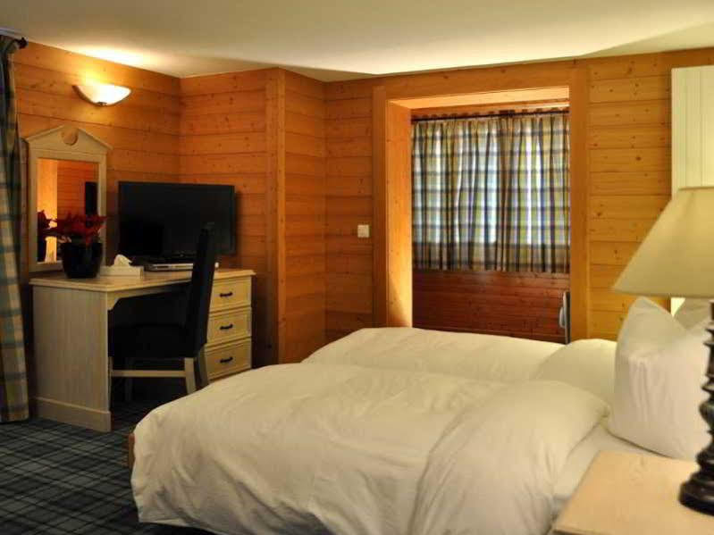 Hotel De La Paix 尚佩里 外观 照片